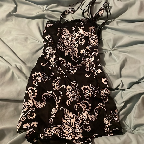 Spaghetti Top - Picture 2 of 2